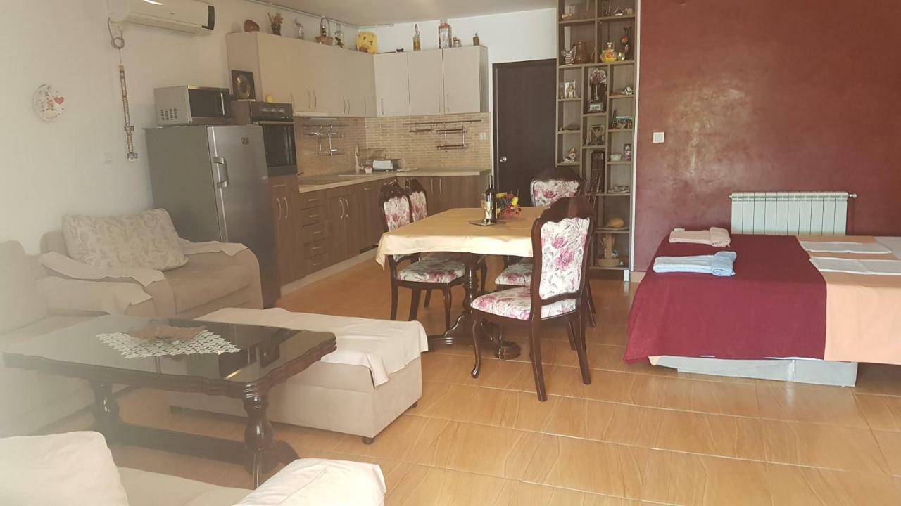 Apartmani Neda Bane Petrovac Dış mekan fotoğraf