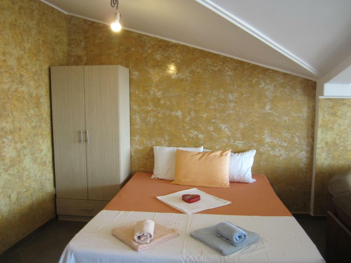 Apartmani Neda Bane Petrovac Dış mekan fotoğraf